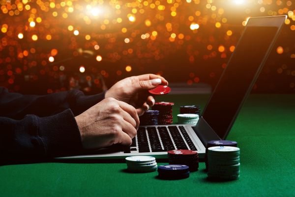 viv8800 app ဖြင့် live casino ကစားနေသော မြင်ကွင်း
